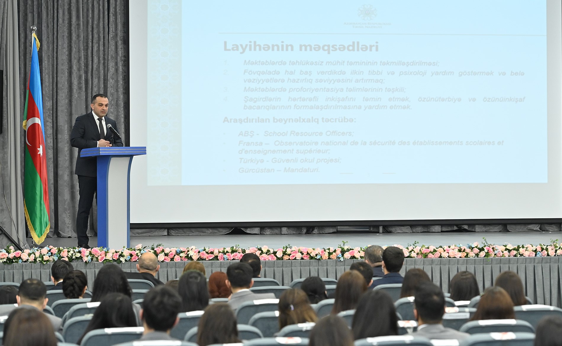 “Məktəblinin dostu” layihəsinin 5 illiyi qeyd olunub